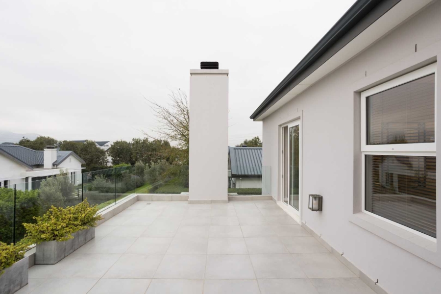 To Let 4 Bedroom Property for Rent in Val De Vie Estate Western Cape